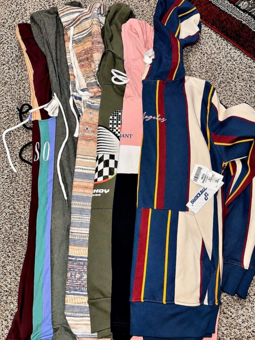 Clothes Bundle - Picture 5 of 11